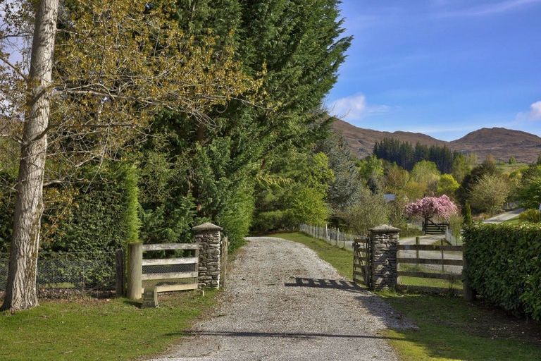 Photo of property in 353a Littles Road, Dalefield, Queenstown, 9371