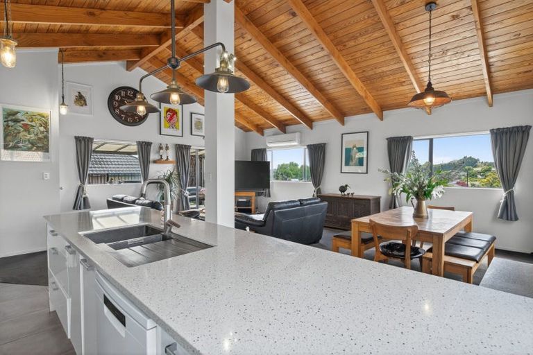 Photo of property in 11 Highgrove Place, Bethlehem, Tauranga, 3110