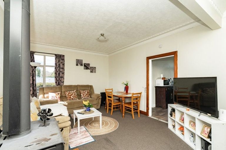 Photo of property in 9 Ossian Street, Milton, 9220