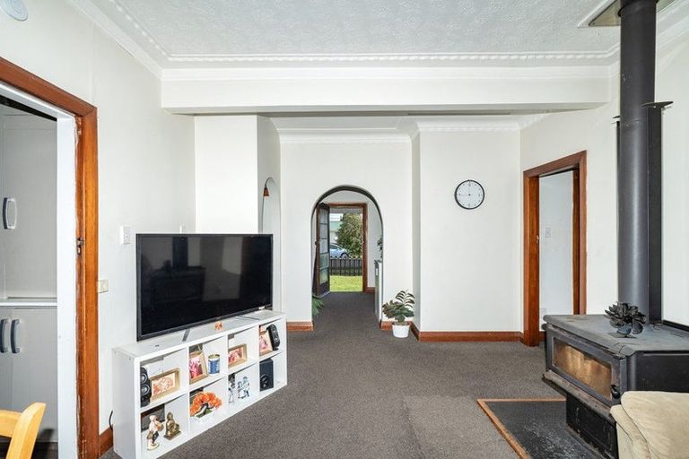 Photo of property in 9 Ossian Street, Milton, 9220