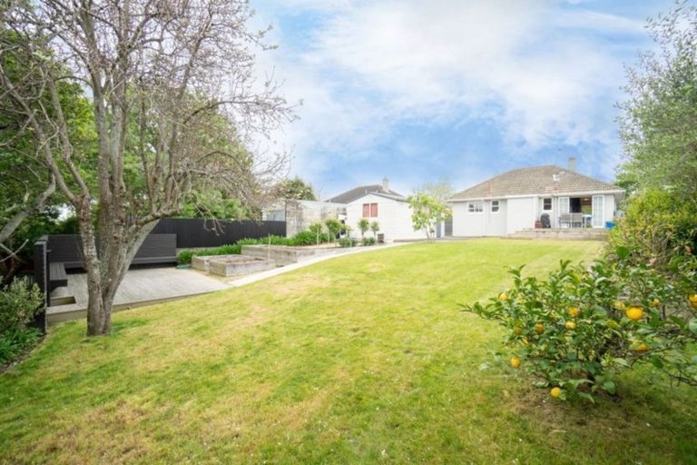 Photo of property in 622 Featherston Street, Roslyn, Palmerston North, 4414