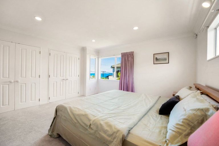 Photo of property in 2/89 Aberdeen Road, Castor Bay, Auckland, 0620