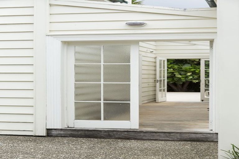 Photo of property in 32 Bellevue Road, Mount Eden, Auckland, 1024