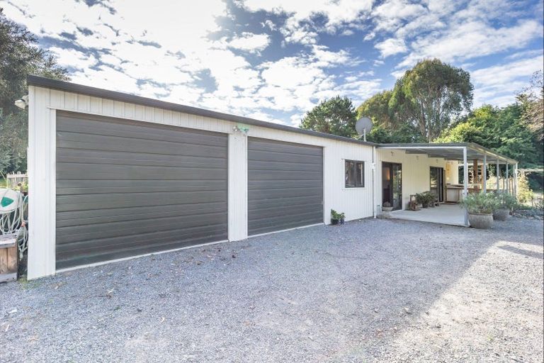 Photo of property in 146 Manakau Heights Drive, Manakau, Levin, 5573
