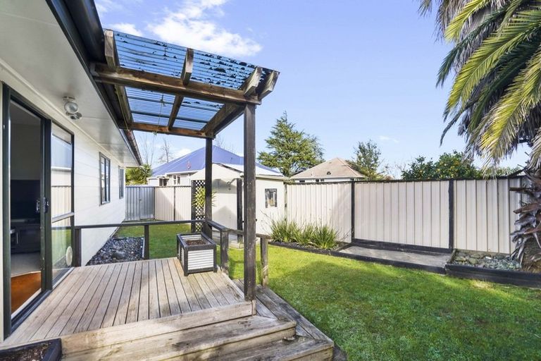 Photo of property in 54 Ross Crescent, Fairfield, Hamilton, 3214