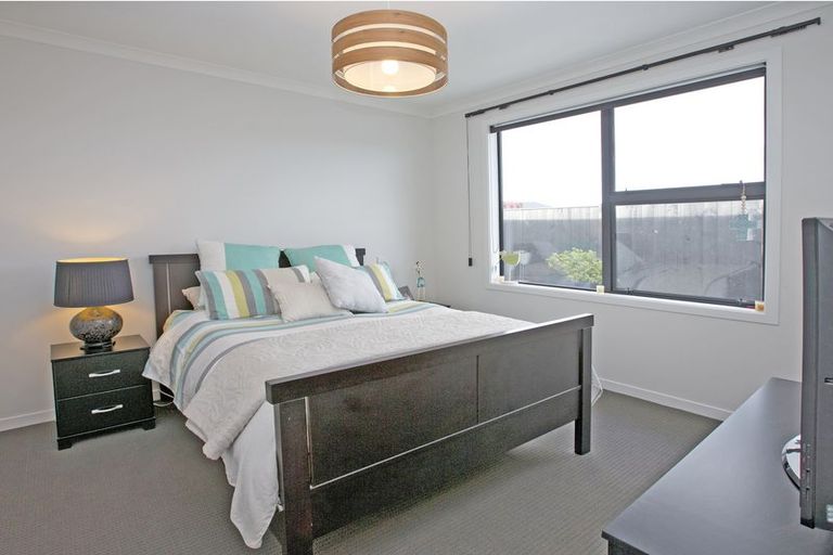 Photo of property in 58 Rodeo Drive, Kelvin Grove, Palmerston North, 4414