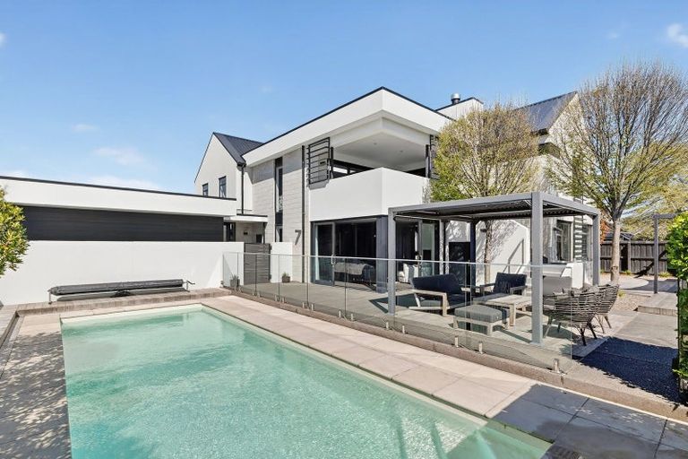 Photo of property in 17 Chesterfield Place, Rangiora, 7400