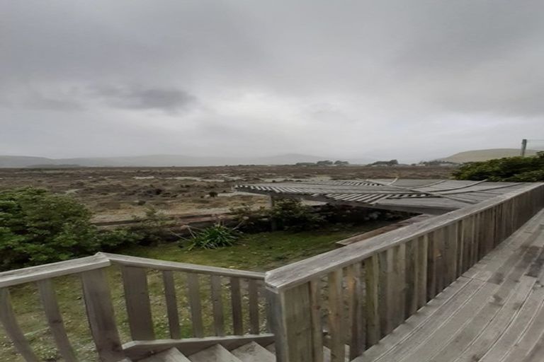 Photo of property in 38 Hillview Road, Birdlings Flat, Little River, 7591