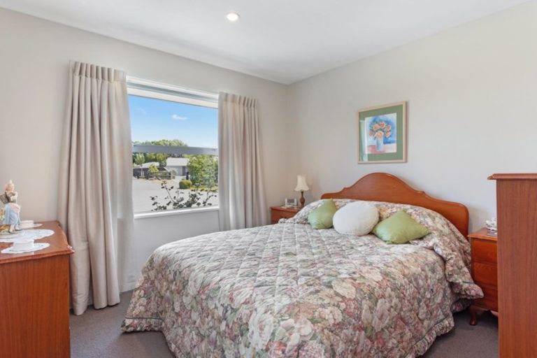 Photo of property in 11 Riverside Way, Amberley, 7410