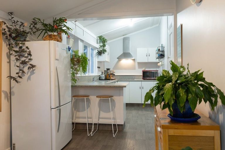 Photo of property in 37 Eltham Road, Blenheim, 7201