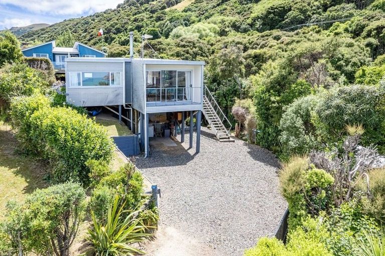 Photo of property in 13 Seaview Lane, Wainui, Akaroa, 7582