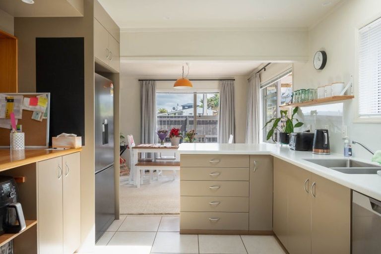 Photo of property in 1 Te Hatepe Avenue, Taupo, 3330