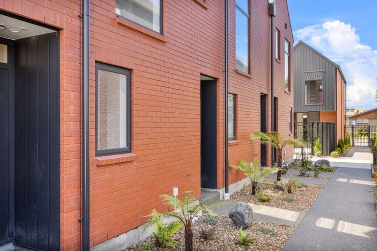 Photo of property in 4/13 Donald Place, St Albans, Christchurch, 8014