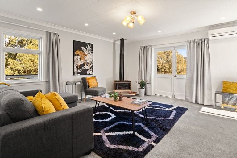 Photo of property in 4 Waldron Crescent, Green Island, Dunedin, 9018