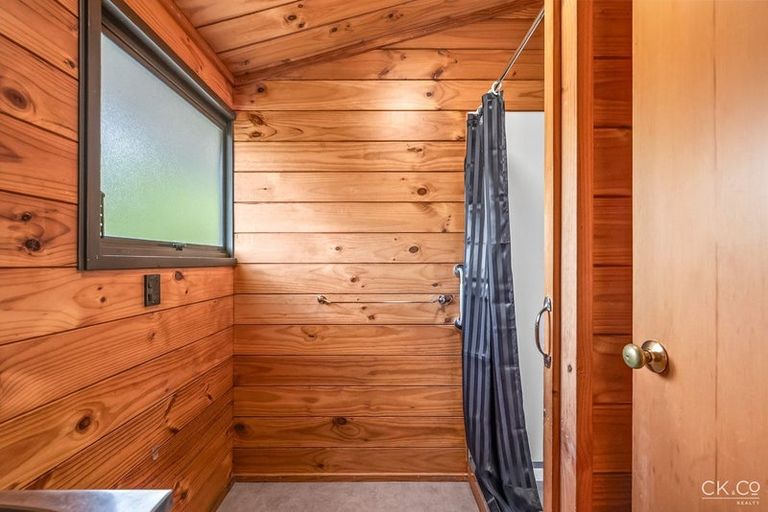 Photo of property in 19 Seymour Grove, Kingsley Heights, Upper Hutt, 5018