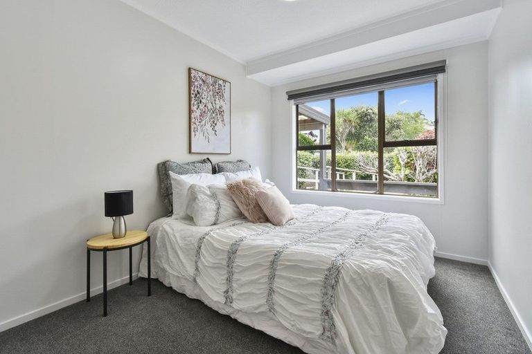 Photo of property in 18 Kaanapali Place, Wattle Downs, Auckland, 2103