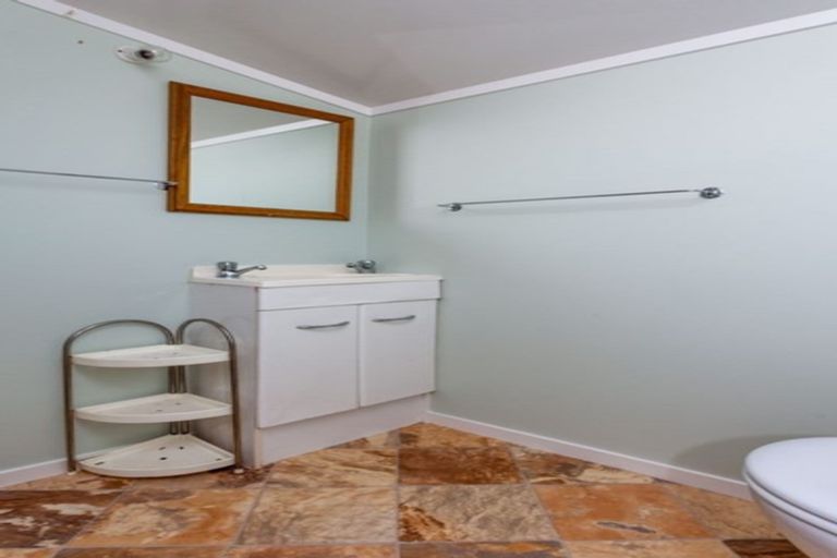 Photo of property in 41 Banks Street, Cooks Beach, Whitianga, 3591