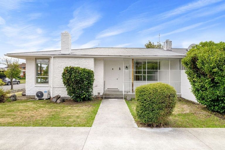 Photo of property in 1/31 Rosedale Place, Avonhead, Christchurch, 8042
