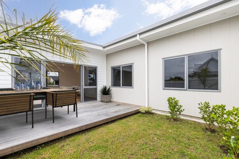 Photo of property in 102 Auckland Road, Greenmeadows, Napier, 4112