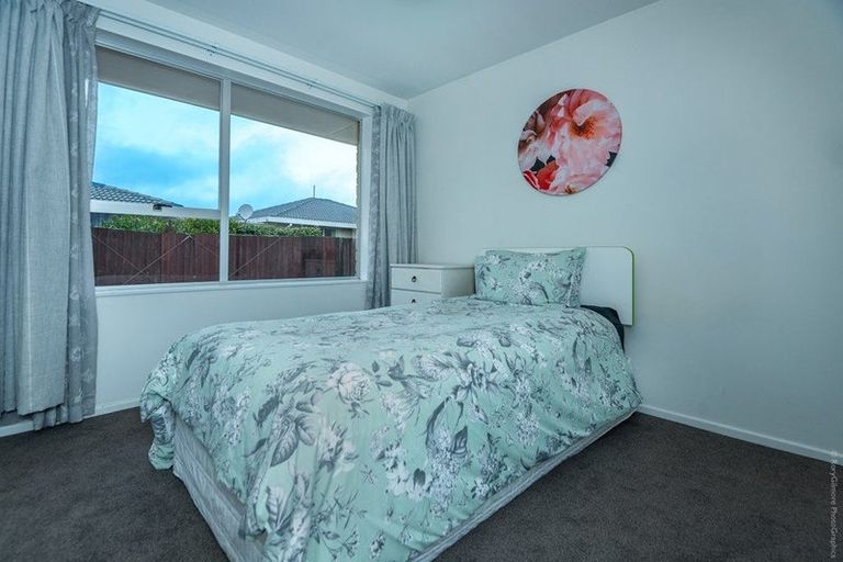 Photo of property in 16b Broadfell Avenue, Avonhead, Christchurch, 8042