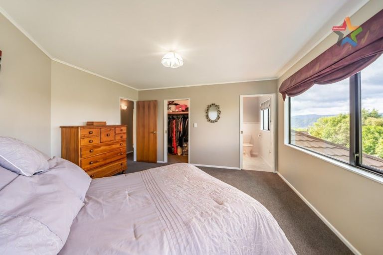 Photo of property in 18 Crestview Grove, Belmont, Lower Hutt, 5010