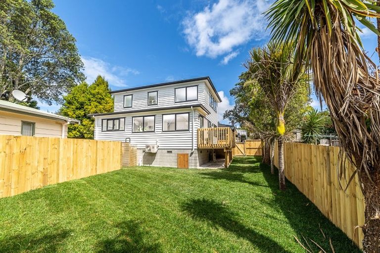 Photo of property in 14a Rosalind Road, Glenfield, Auckland, 0629