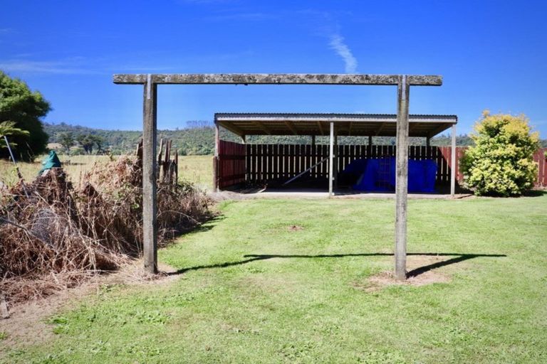 Photo of property in 126 Waverley Street, Karamea, 7893