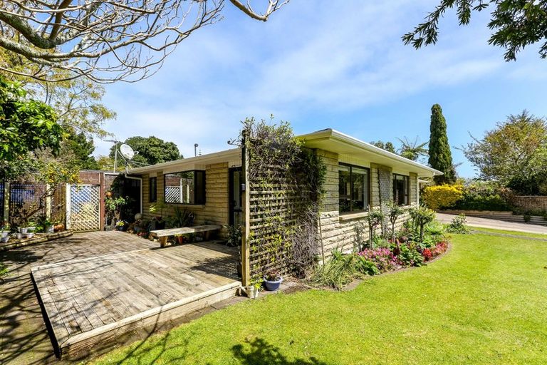 Photo of property in 1 Byron Place, Whalers Gate, New Plymouth, 4310