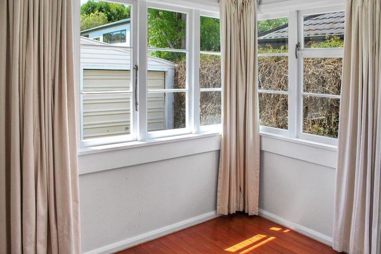 Photo of property in 12 Centennial Drive, Hokowhitu, Palmerston North, 4410