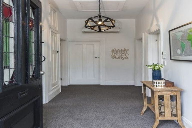 Photo of property in 56 Winton Street, St Albans, Christchurch, 8014