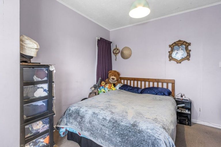 Photo of property in 35 Holland Street, Avonside, Christchurch, 8061