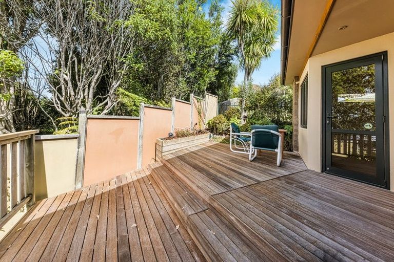 Photo of property in 9 St Clair Place, Browns Bay, Auckland, 0630