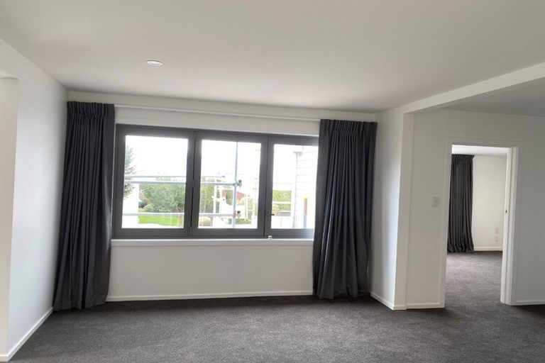 Photo of property in 22b Sainsbury Road, Fernhill, Queenstown, 9300