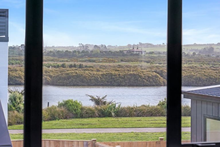 Photo of property in 45 Evergreen Parade, Rosehill, Papakura, 2113