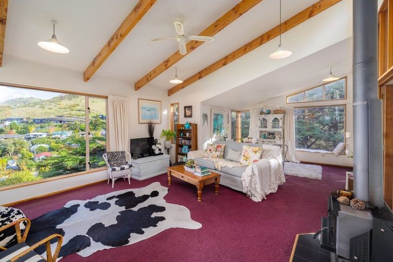 Photo of property in 15 Harmans Road, Lyttelton, 8082