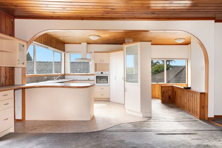 Photo of property in 44 Ngatai Road, Otumoetai, Tauranga, 3110