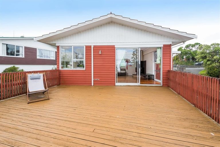 Photo of property in 578 Glenfield Road, Bayview, Auckland, 0629