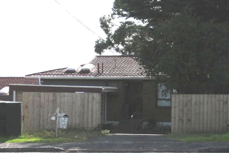 Photo of property in 1/593 Glenfield Road, Totara Vale, Auckland, 0629