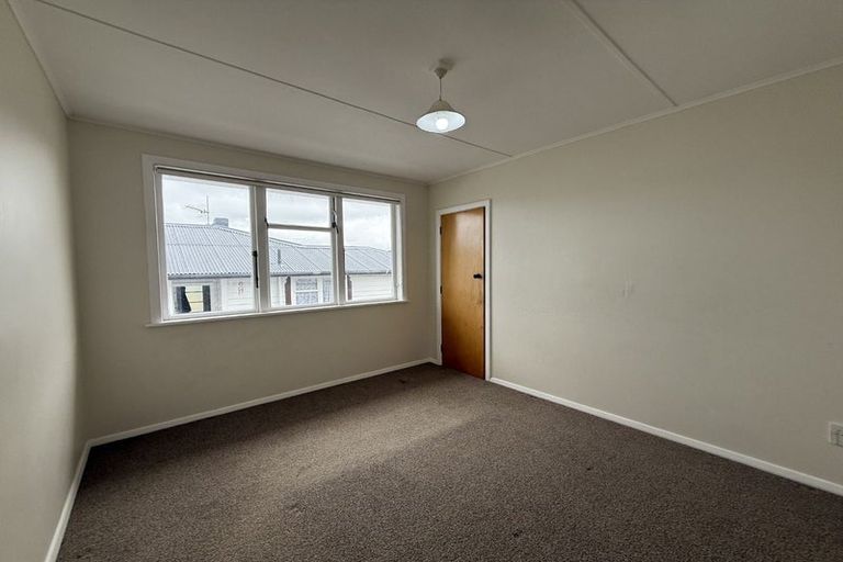 Photo of property in 15 Natone Street, Waitangirua, Porirua, 5024
