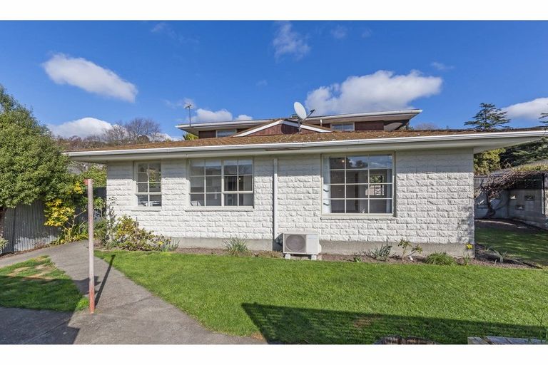 Photo of property in 16a Cashmere Road, Cashmere, Christchurch, 8022
