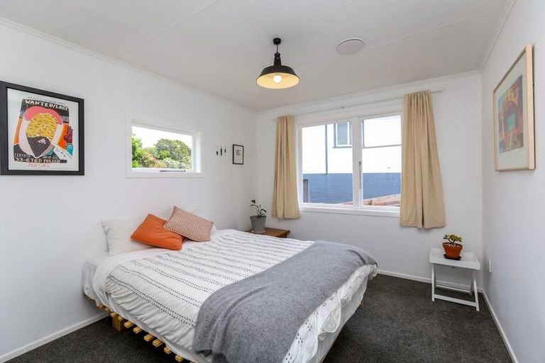 Photo of property in 22 Stuart Place, Blagdon, New Plymouth, 4310