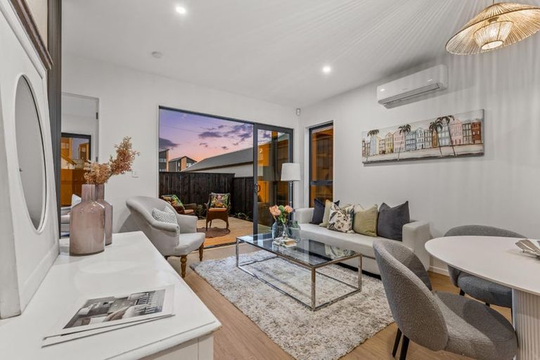 Photo of property in 21 Paretao Street, Massey, Auckland, 0614