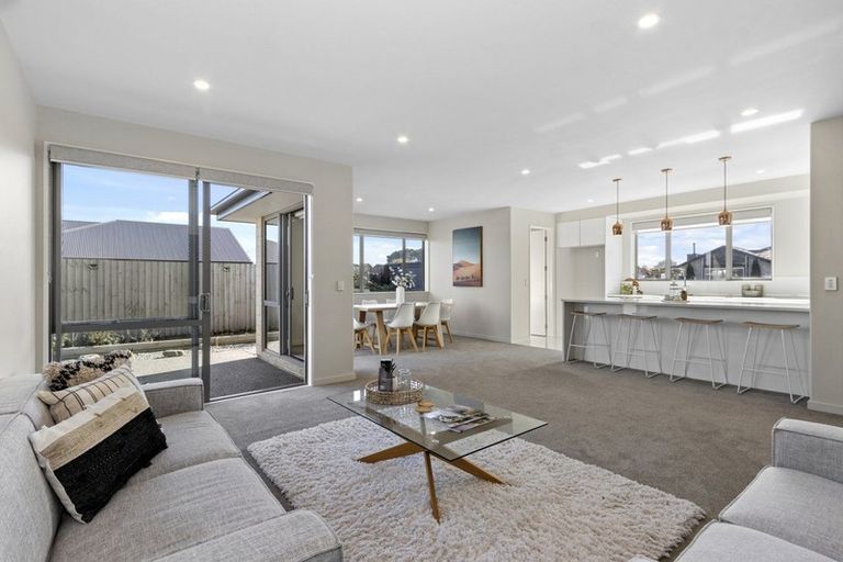 Photo of property in 18 Little Gem Road, Hornby, Christchurch, 8025