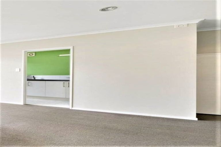 Photo of property in 63 Bruce Pulman Drive, Takanini, 2112