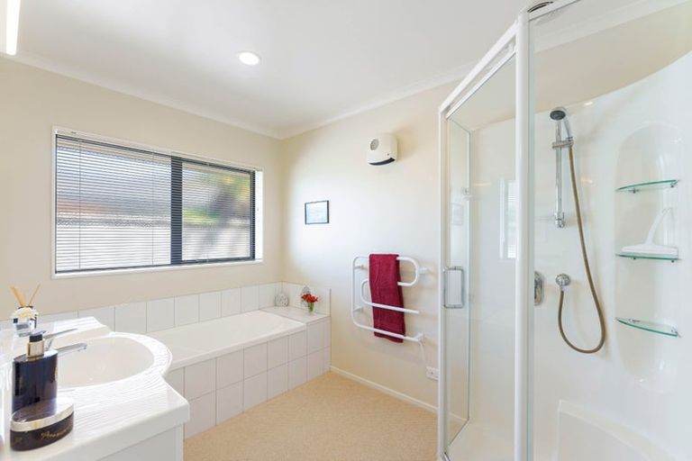 Photo of property in 31 Campion Road, Waikanae Beach, Waikanae, 5036