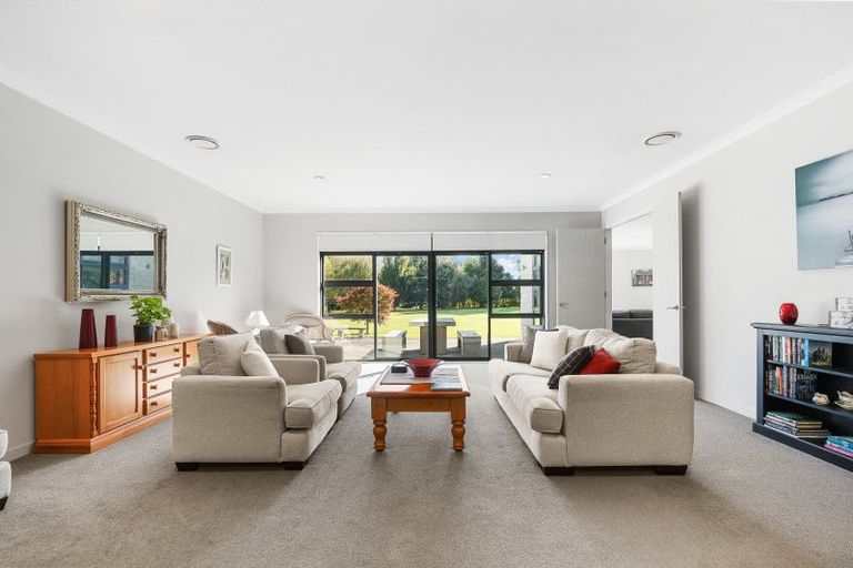 Photo of property in 9 Rexwood Estate, Carterton, 5713