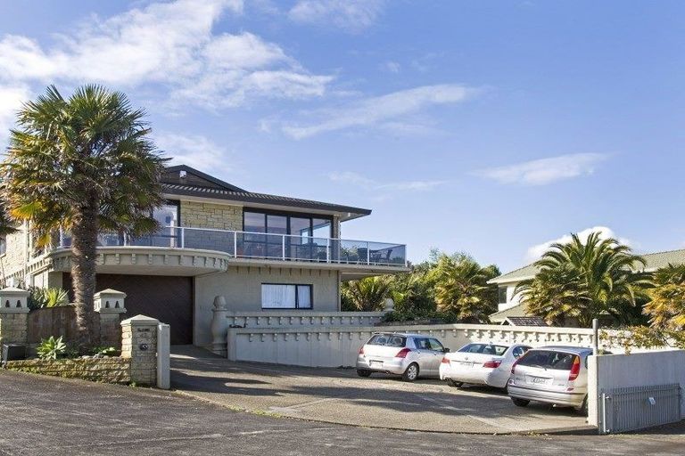 Photo of property in 42 Westview Court, Somerville, Auckland, 2014