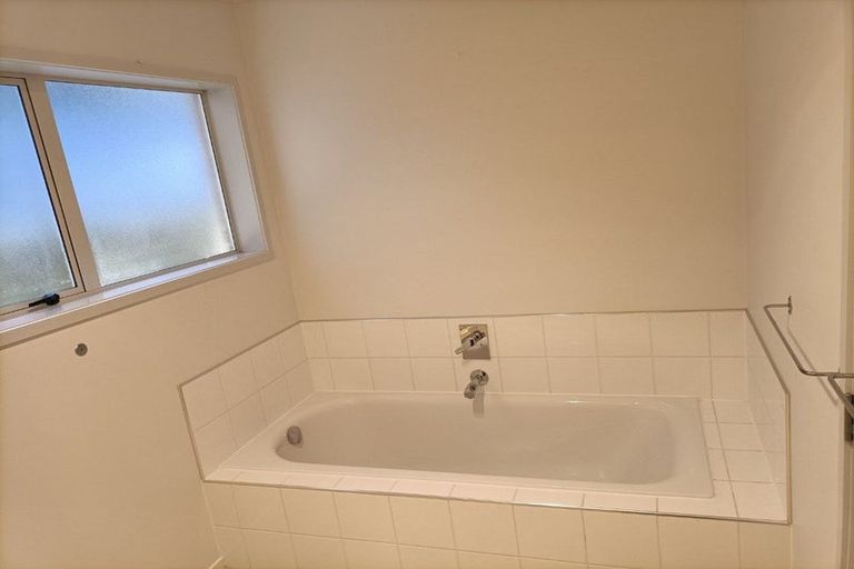 Photo of property in 27c Isabella Drive, Pukekohe, 2120