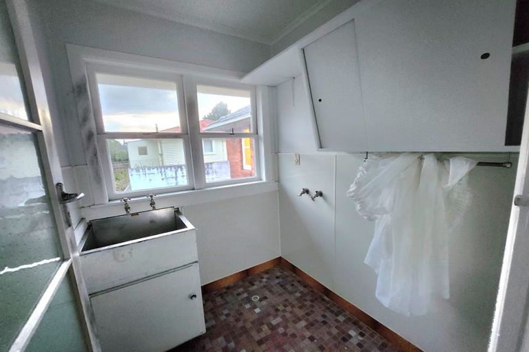 Photo of property in 154 Russell Road, Manurewa, Auckland, 2102