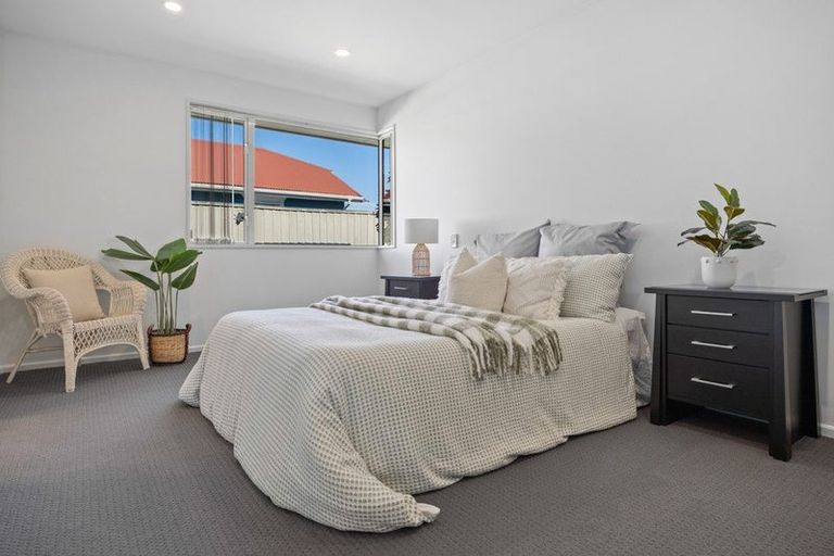 Photo of property in 44 Somerfield Street, Somerfield, Christchurch, 8024